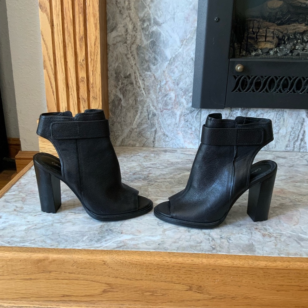 Calvin Klein leather peek toe heels - Picture 5 of 8